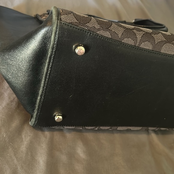 Coach Black and Brown Signature Tote Bag - Picture 13 of 17